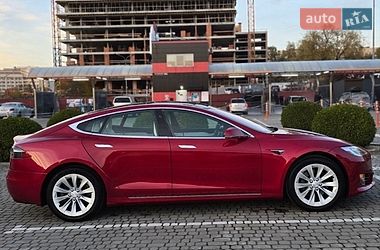 Ліфтбек Tesla Model S 2017 в Львові фото 3 Ліфтбек Tesla Model S 2017 в Львові