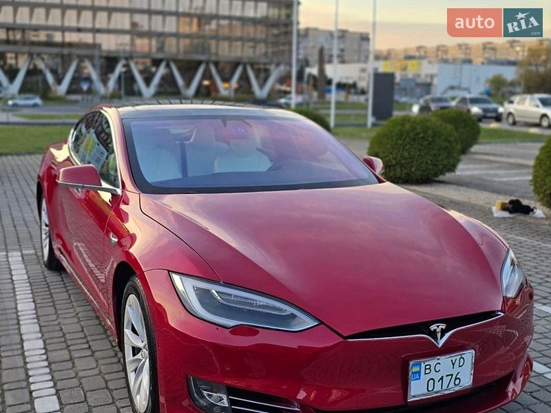 Лифтбек Tesla Model S 2017 в Львове фото 2 Лифтбек Tesla Model S 2017 в Львове