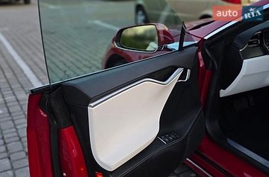 Ліфтбек Tesla Model S 2017 в Львові фото 8 Ліфтбек Tesla Model S 2017 в Львові