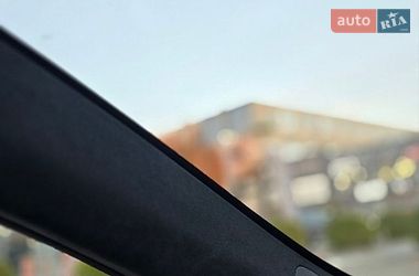 Лифтбек Tesla Model S 2017 в Львове фото 26 Лифтбек Tesla Model S 2017 в Львове