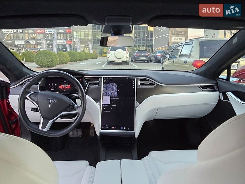 Лифтбек Tesla Model S 2017 в Львове фото 25 Лифтбек Tesla Model S 2017 в Львове