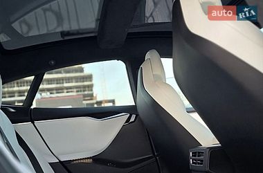 Лифтбек Tesla Model S 2017 в Львове фото 24 Лифтбек Tesla Model S 2017 в Львове