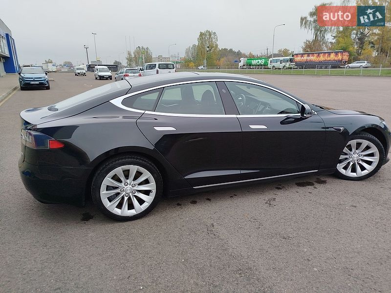 Ліфтбек Tesla Model S 2017 в Ковелі фото 3 Ліфтбек Tesla Model S 2017 в Ковелі
