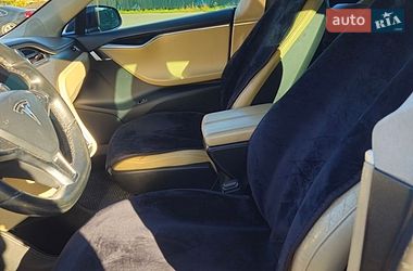 Лифтбек Tesla Model S 2014 в Ивано-Франковске