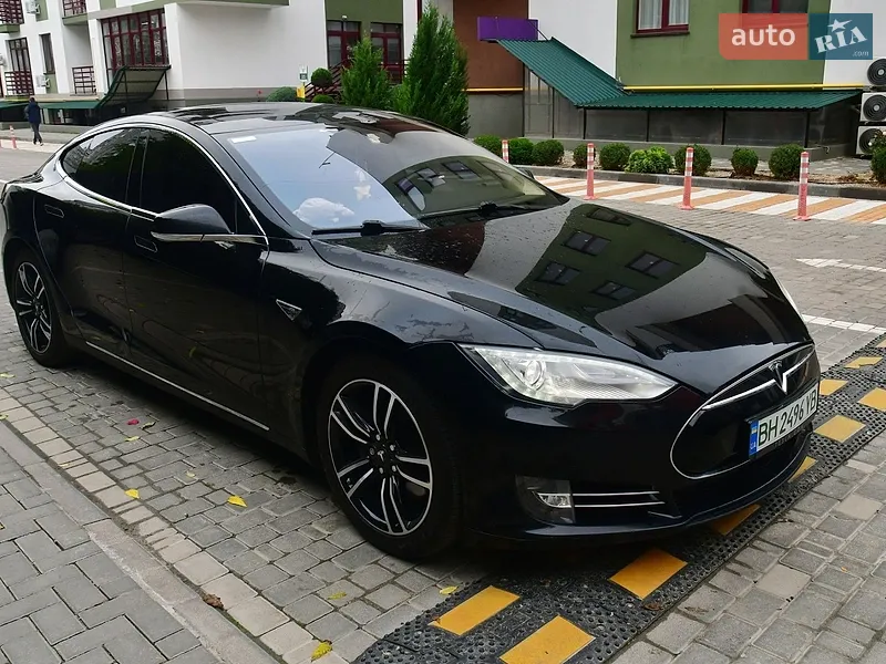 Tesla Model S