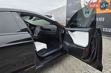Ліфтбек Tesla Model S 2017 в Хмельницькому