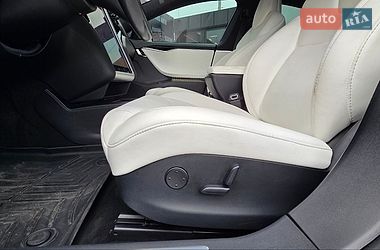 Ліфтбек Tesla Model S 2017 в Хмельницькому