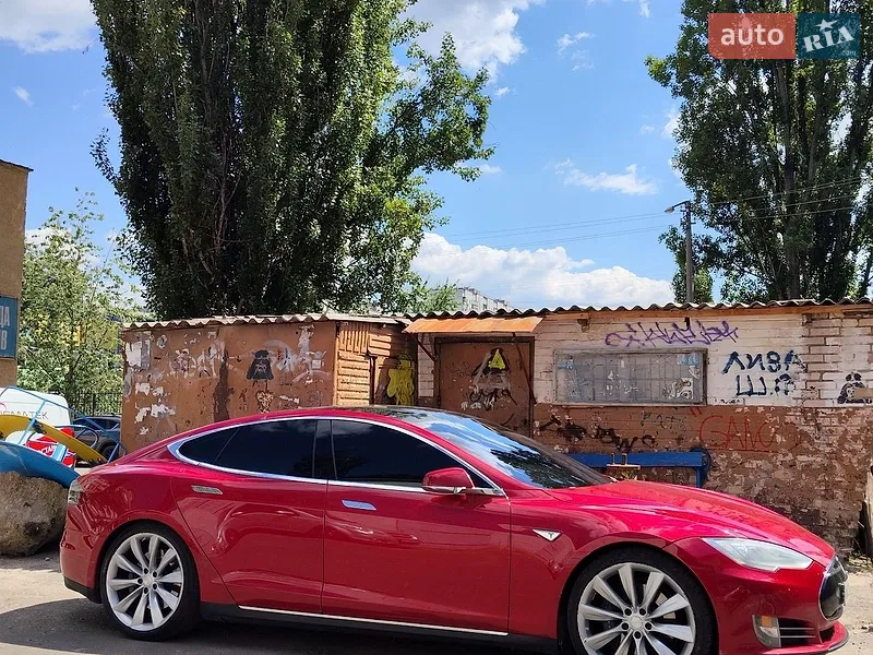 Tesla Model S