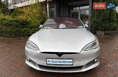 Лифтбек Tesla Model S 2016 в Львове