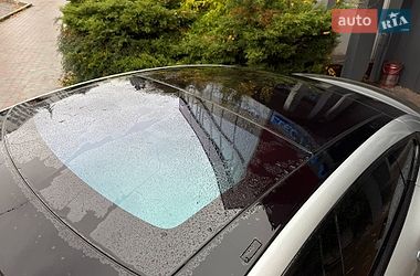 Лифтбек Tesla Model S 2016 в Львове