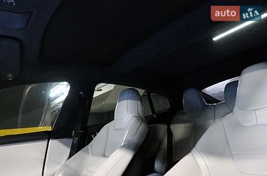 Лифтбек Tesla Model S 2016 в Ивано-Франковске