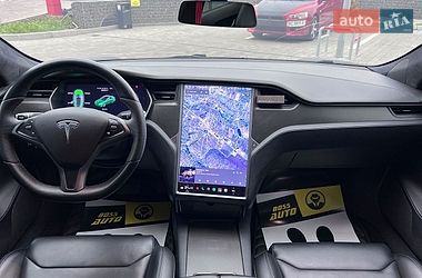 Ліфтбек Tesla Model S 2018 в Львові