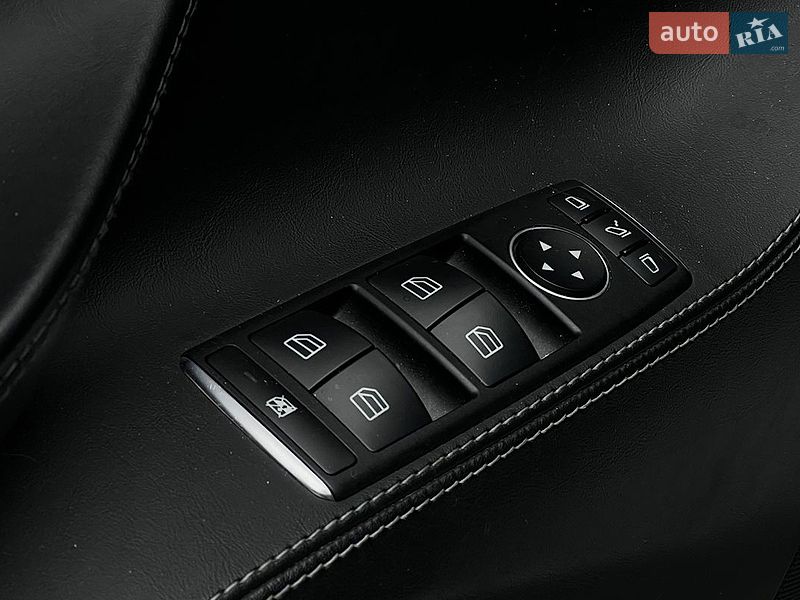 Ліфтбек Tesla Model S 2018 в Львові