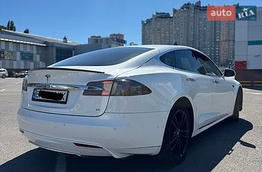 Ліфтбек Tesla Model S 2015 в Одесі