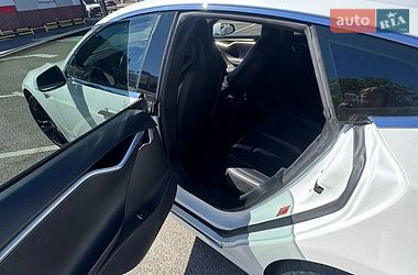 Ліфтбек Tesla Model S 2015 в Одесі