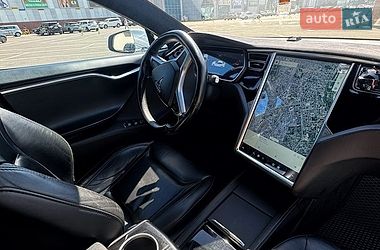 Ліфтбек Tesla Model S 2015 в Одесі
