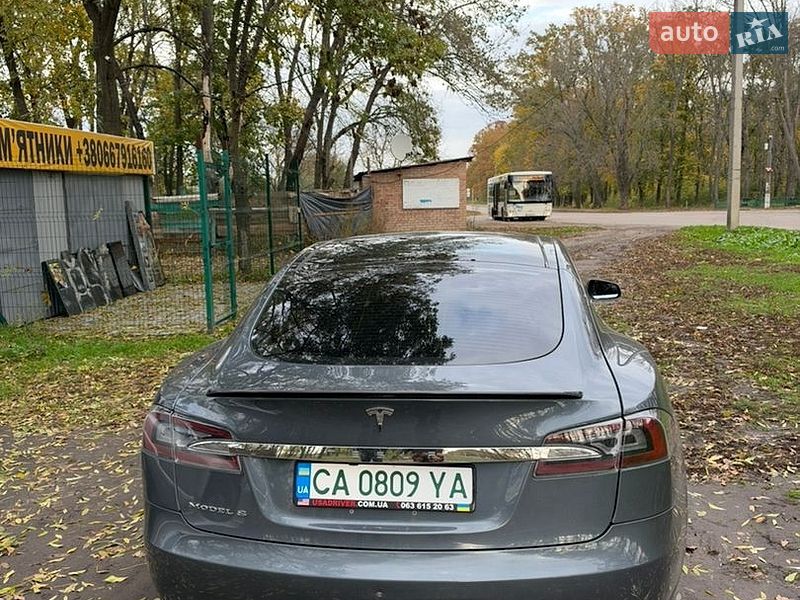 Лифтбек Tesla Model S 2012 в Кропивницком