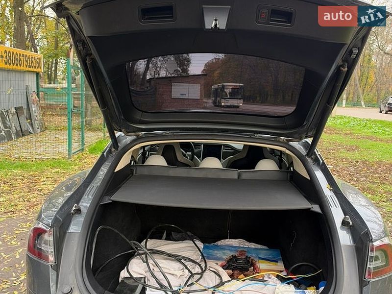 Лифтбек Tesla Model S 2012 в Кропивницком