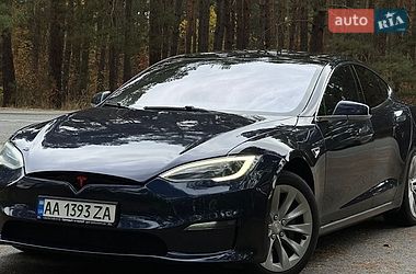 Лифтбек Tesla Model S 2014 в Вышгороде