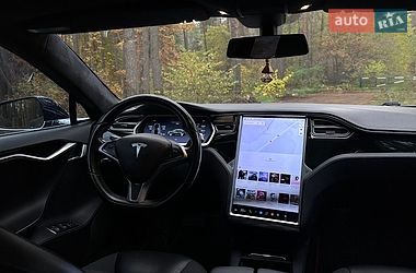 Лифтбек Tesla Model S 2014 в Вышгороде