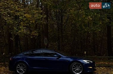 Лифтбек Tesla Model S 2022 в Киеве