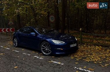 Лифтбек Tesla Model S 2022 в Киеве