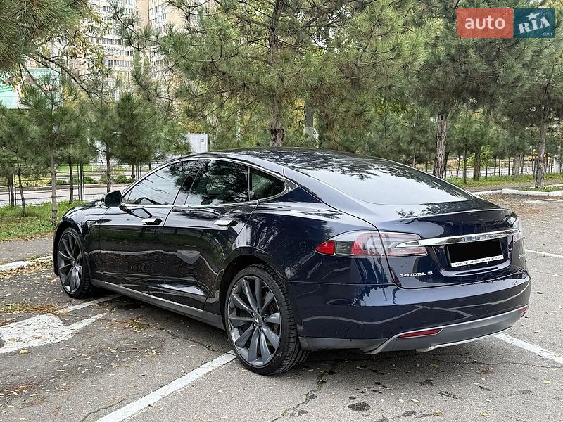 Лифтбек Tesla Model S 2013 в Одессе фото 7 Лифтбек Tesla Model S 2013 в Одессе