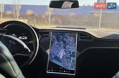 Лифтбек Tesla Model S 2016 в Львове