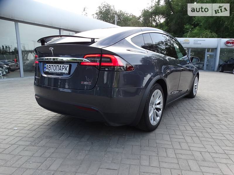 Внедорожник / Кроссовер Tesla Model X 2016 в Днепре