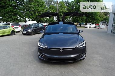 Внедорожник / Кроссовер Tesla Model X 2016 в Днепре