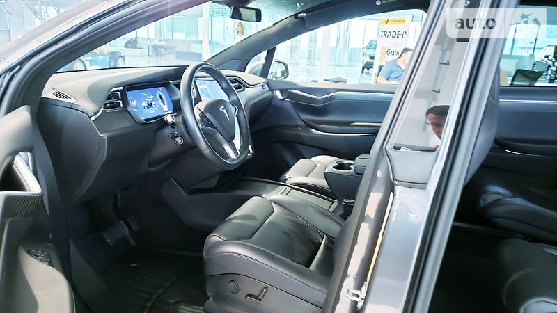 Позашляховик / Кросовер Tesla Model X 2017 в Києві