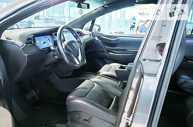 Позашляховик / Кросовер Tesla Model X 2017 в Києві