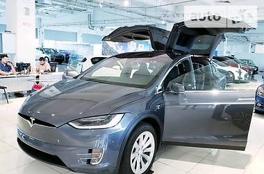 Позашляховик / Кросовер Tesla Model X 2017 в Києві