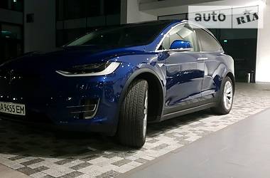 Внедорожник / Кроссовер Tesla Model X 2016 в Киеве