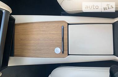 Позашляховик / Кросовер Tesla Model X 2018 в 