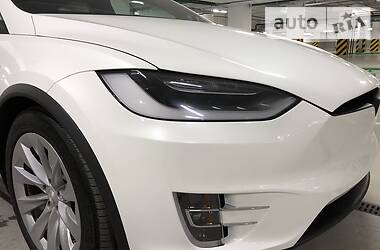 Внедорожник / Кроссовер Tesla Model X 2016 в Киеве