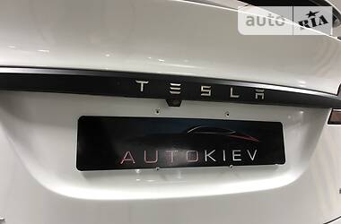 Внедорожник / Кроссовер Tesla Model X 2016 в Киеве