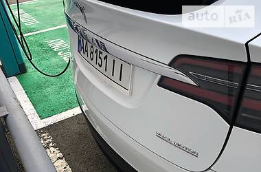 Внедорожник / Кроссовер Tesla Model X 2018 в Киеве