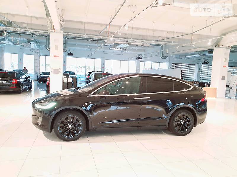 Позашляховик / Кросовер Tesla Model X 2018 в Києві фото 20 Позашляховик / Кросовер Tesla Model X 2018 в Києві