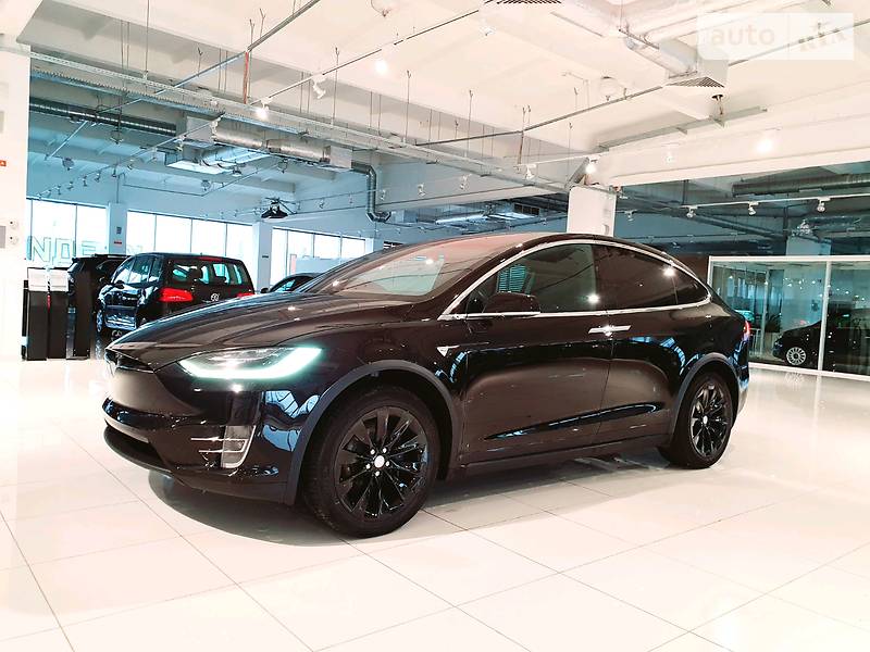 Позашляховик / Кросовер Tesla Model X 2018 в Києві фото 6 Позашляховик / Кросовер Tesla Model X 2018 в Києві