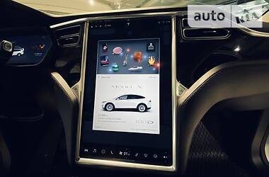 Позашляховик / Кросовер Tesla Model X 2016 в 