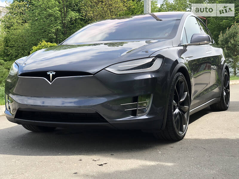 Позашляховик / Кросовер Tesla Model X 2016 в Хмельницькому