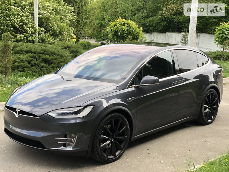 Позашляховик / Кросовер Tesla Model X 2016 в Хмельницькому