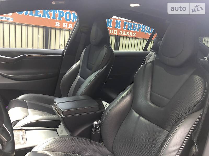 Внедорожник / Кроссовер Tesla Model X 2016 в Одессе
