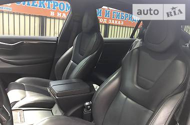Внедорожник / Кроссовер Tesla Model X 2016 в 