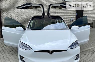 Хетчбек Tesla Model X 2016 в Сторожинці