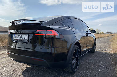 Внедорожник / Кроссовер Tesla Model X 2018 в Курахово