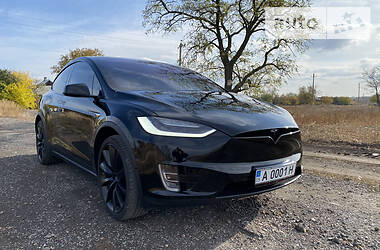 Внедорожник / Кроссовер Tesla Model X 2018 в Курахово