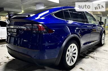 Внедорожник / Кроссовер Tesla Model X 2016 в Киеве