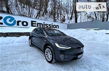 Позашляховик / Кросовер Tesla Model X 2017 в Києві